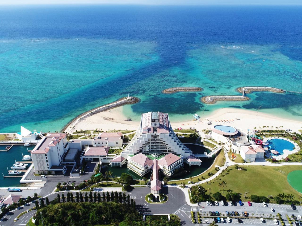 Sheraton Okinawa Sunmarina Resort Onna Exterior photo